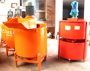 Chine machine de mélangeur de mortier de la capacité 200-700L, frottement industriel conduisant la pompe de mortier de ciment fournisseur